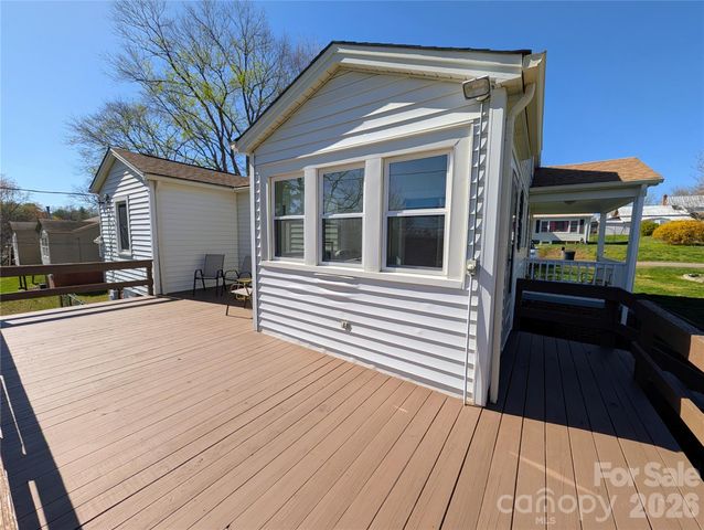 122 Murphy Court, Morganton, NC 28655