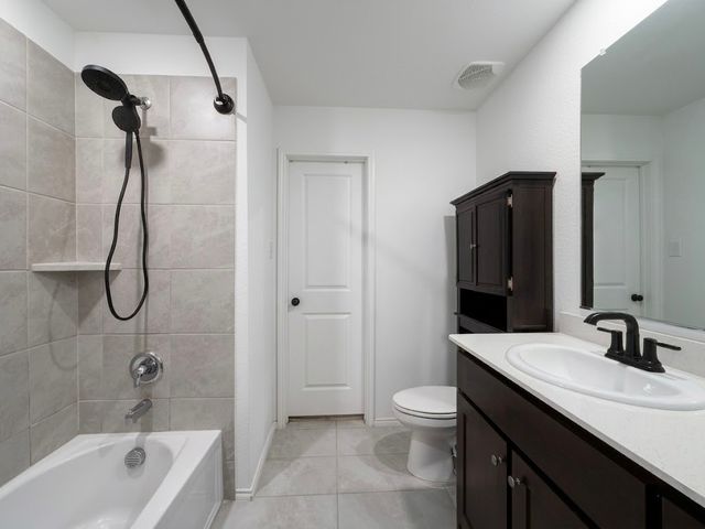 14033 Earlham Street, Pilot Point, TX 76258