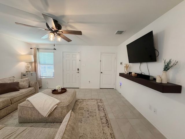 14033 Earlham Street, Pilot Point, TX 76258