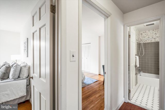 1326 N LYNNBROOK DR, Arlington, VA 22201