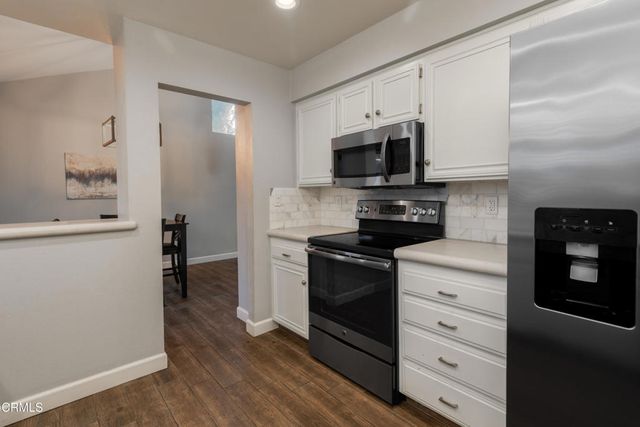 600 New Stine Road 8, Bakersfield, CA 93309