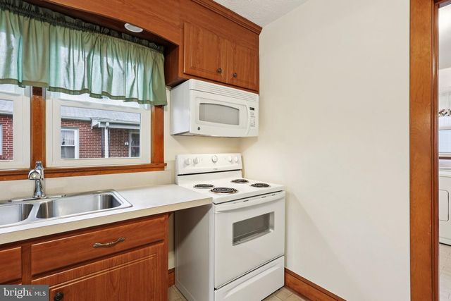 198 BURGESS ST, Orange, VA 22960