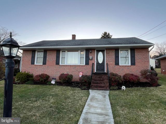 198 BURGESS ST, Orange, VA 22960