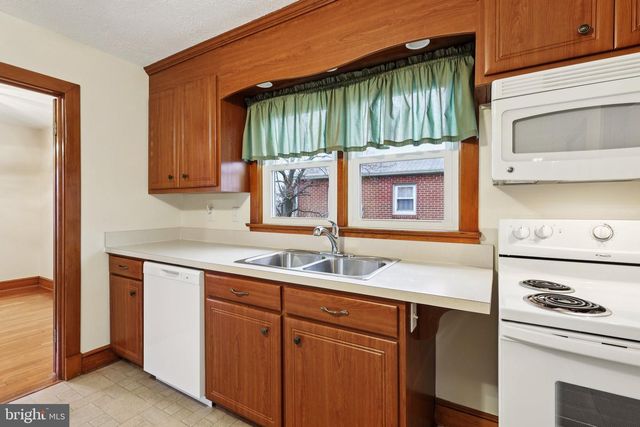 198 BURGESS ST, Orange, VA 22960