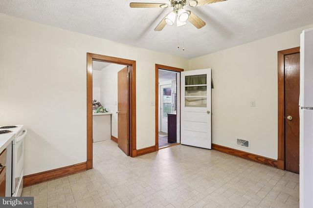 198 BURGESS ST, Orange, VA 22960