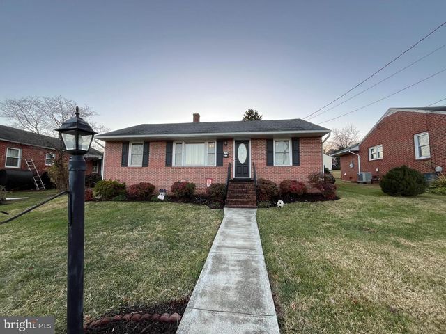198 BURGESS ST, Orange, VA 22960