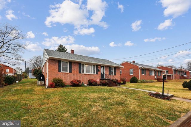 198 BURGESS ST, Orange, VA 22960