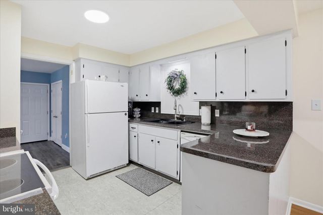 97 CLOHAN AVE, Martinsburg, WV 25404