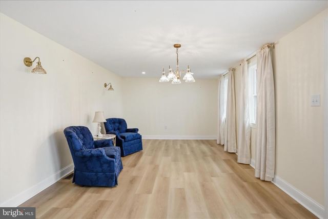 97 CLOHAN AVE, Martinsburg, WV 25404