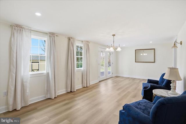 97 CLOHAN AVE, Martinsburg, WV 25404