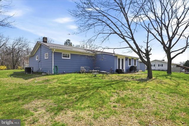 97 CLOHAN AVE, Martinsburg, WV 25404