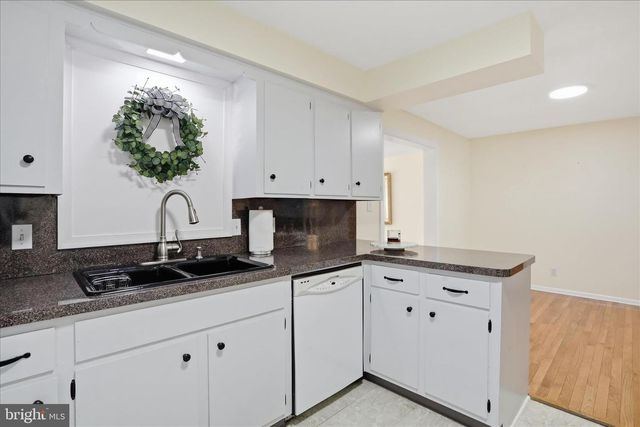 97 CLOHAN AVE, Martinsburg, WV 25404