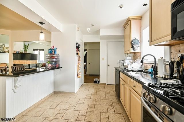 532 2nd St, Carlstadt Boro, NJ 07072