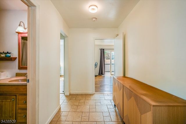 532 2nd St, Carlstadt Boro, NJ 07072