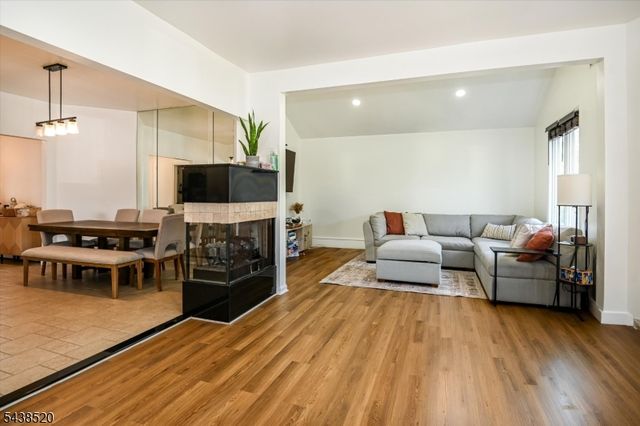 532 2nd St, Carlstadt Boro, NJ 07072