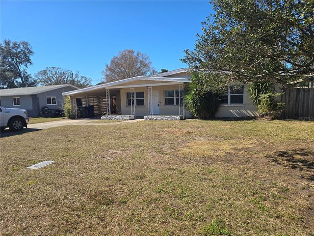 711 9TH STREET NW, Largo, FL 33770