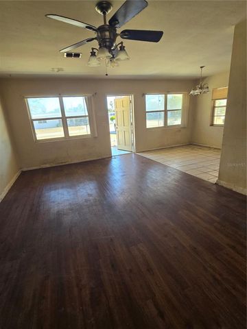 711 9TH STREET NW, Largo, FL 33770