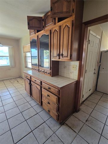 711 9TH STREET NW, Largo, FL 33770