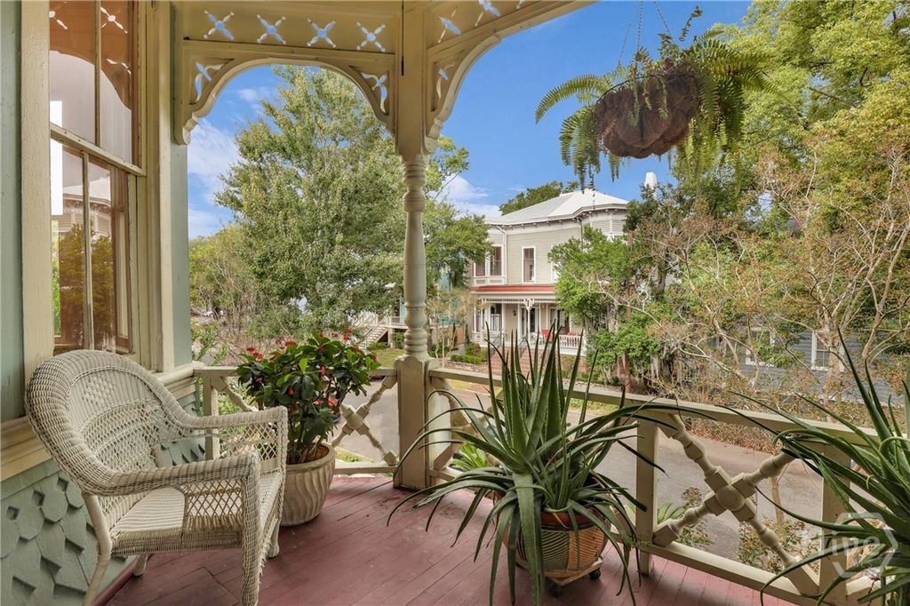 Image 2 of property listing at 217 E Bolton Street, Savannah, GA 31401