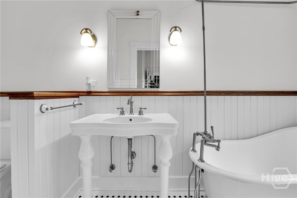 Image 31 of property listing at 217 E Bolton Street, Savannah, GA 31401