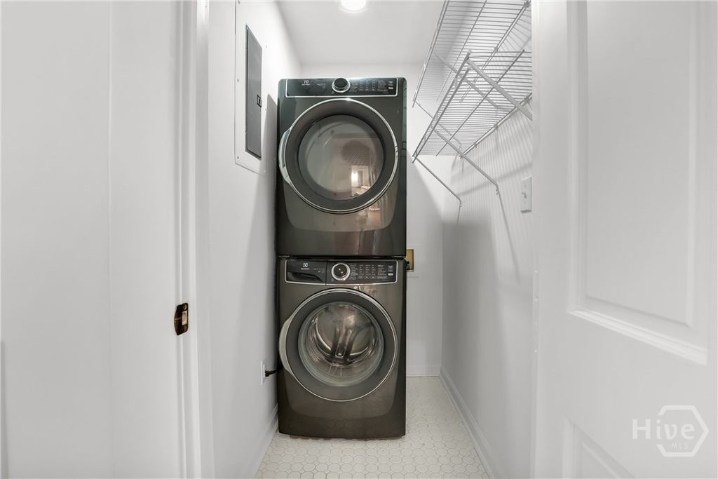 Image 40 of property listing at 217 E Bolton Street, Savannah, GA 31401