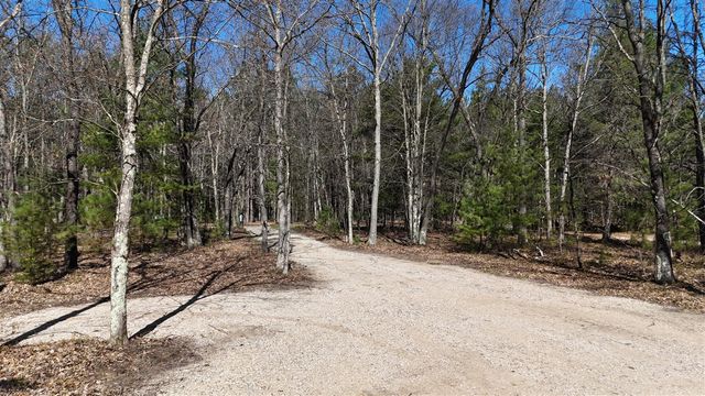 2073 Gunn Road, Manistee, MI 49660