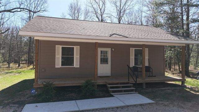 2073 Gunn Road, Manistee, MI 49660