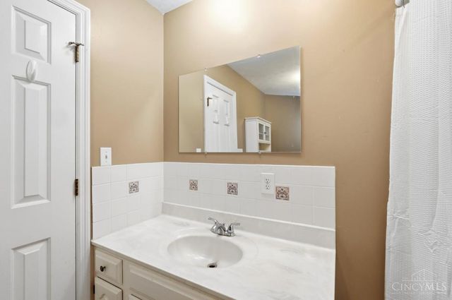 512 Lorelei Drive, Perry Twp, OH 45118