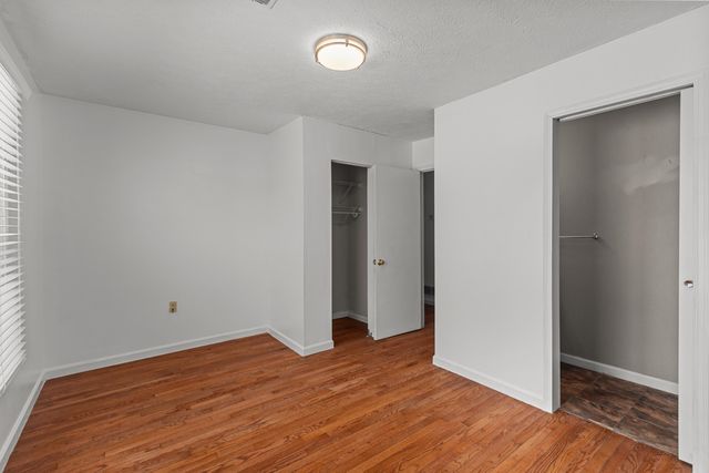 10 Pocahontas, Winchester, KY 40391