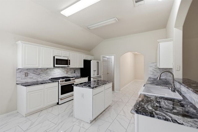 2813 Bradford Oaks Drive, Mckinney, TX 75071