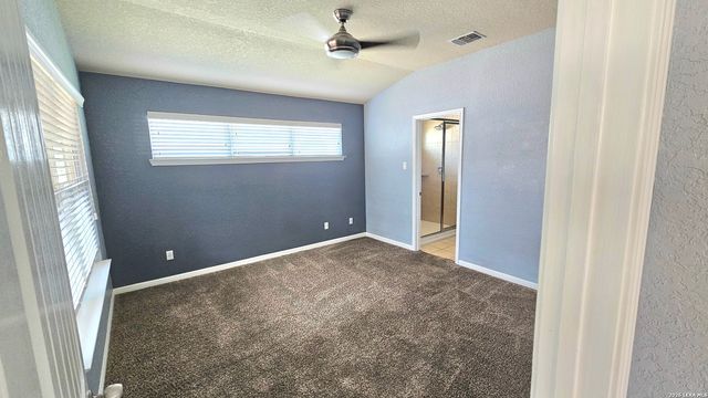 735 Spectrum Dr, New Braunfels, TX 78130