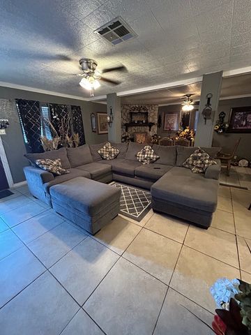 1202 N Gillis, Fort Stockton, TX 79735