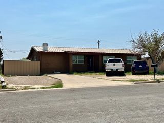 1202 N Gillis, Fort Stockton, TX 79735