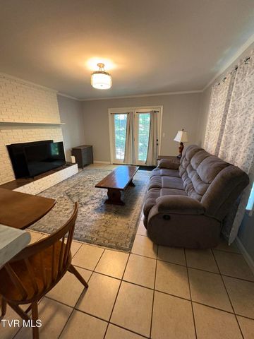 313 Northeast Centre Avenue Ne Avenue, Coeburn, VA 24230