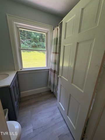 313 Northeast Centre Avenue Ne Avenue, Coeburn, VA 24230