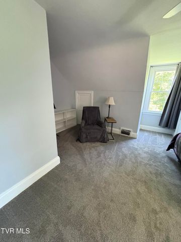 313 Northeast Centre Avenue Ne Avenue, Coeburn, VA 24230