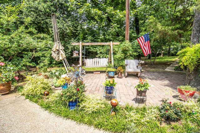 514 Buckeye Hill Rd, Karnack, TX 75661