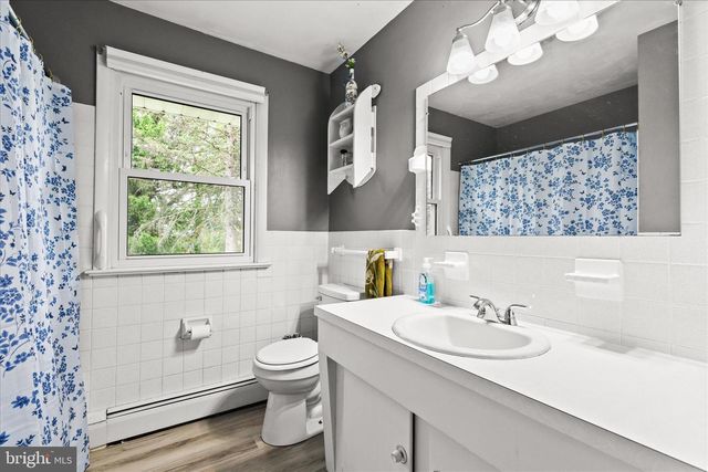 3966 BAHN AVE, York, PA 17408