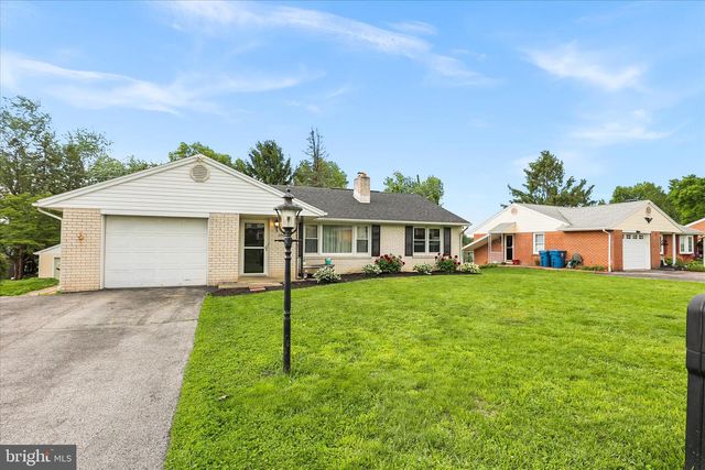 3966 BAHN AVE, York, PA 17408