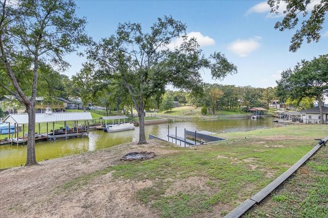 111 Nob Hill Circle, Malakoff, TX 75148