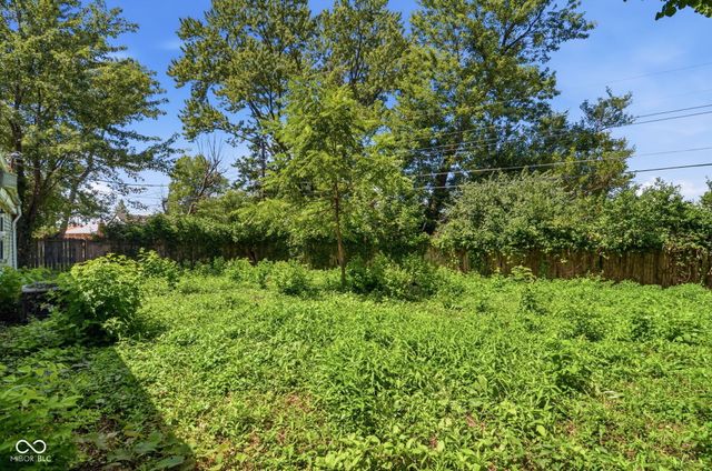 7752 Wysong Drive, Indianapolis, IN 46219