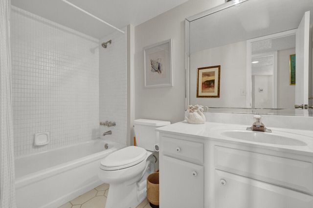 1000 S Ocean Boulevard 17m, Pompano Beach, FL 33062