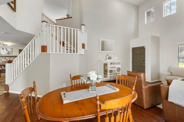 50 W New Avery Place, The Woodlands, TX 77382