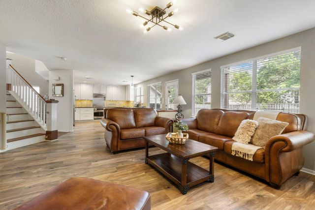 50 W New Avery Place, The Woodlands, TX 77382