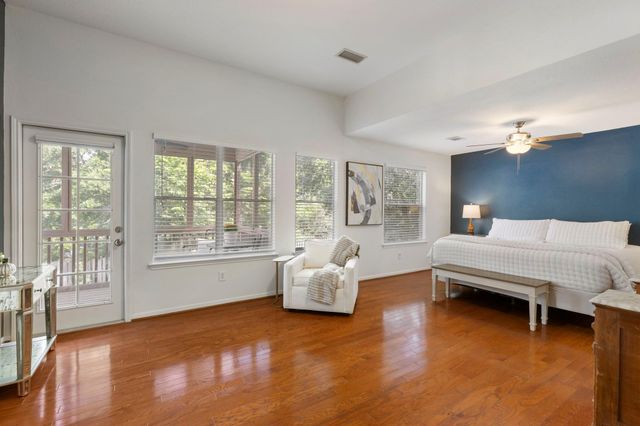 50 W New Avery Place, The Woodlands, TX 77382