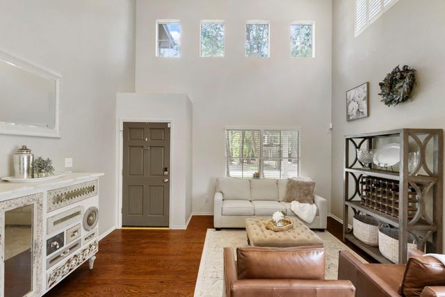 50 W New Avery Place, The Woodlands, TX 77382