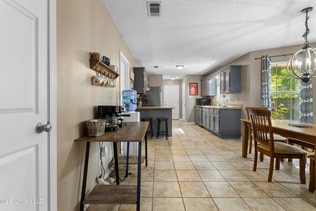 9104 Barnacle Boulevard, Ocean Springs, MS 39564
