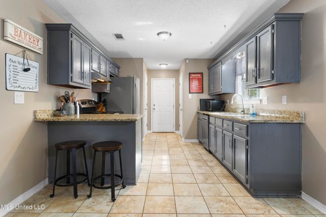 9104 Barnacle Boulevard, Ocean Springs, MS 39564
