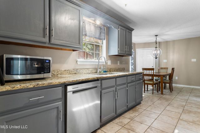 9104 Barnacle Boulevard, Ocean Springs, MS 39564