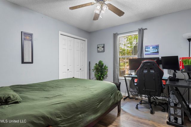 9104 Barnacle Boulevard, Ocean Springs, MS 39564